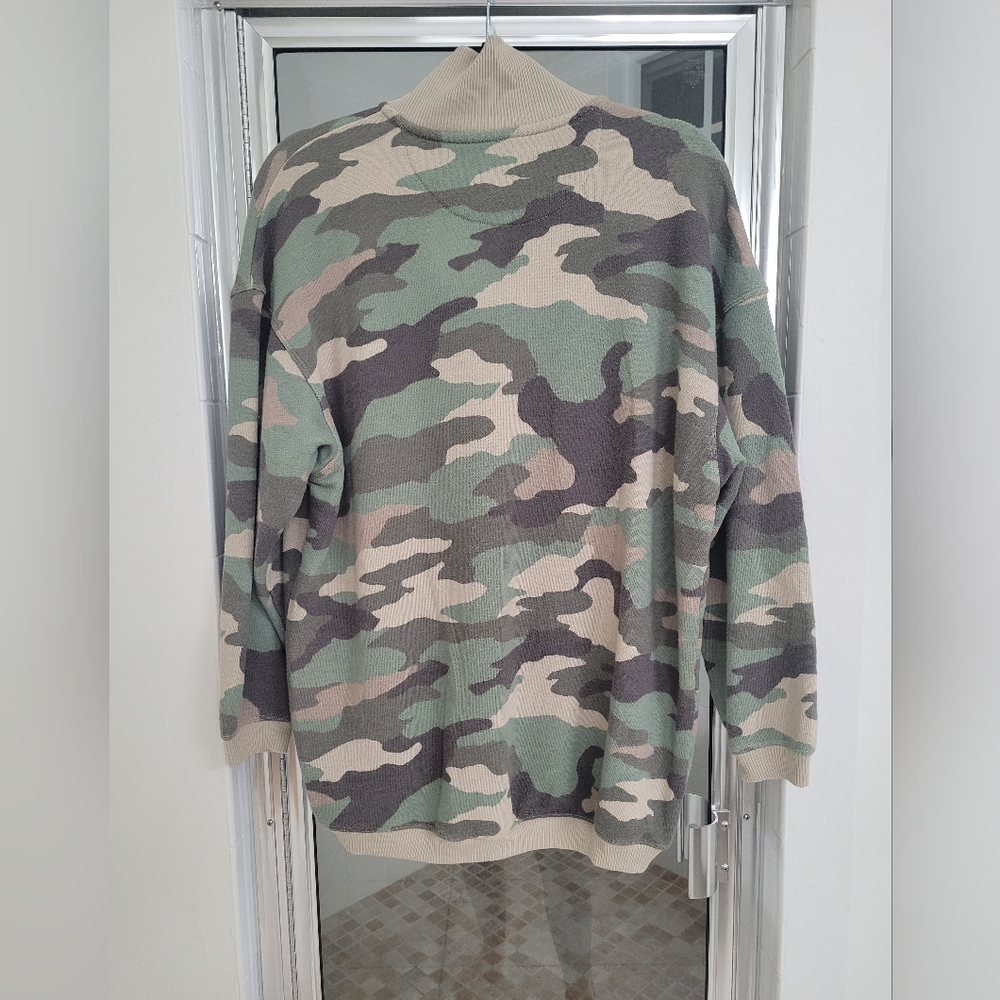 AERIE Good Vibes Pullover Camo Sweatshirt Zip ** XS ** EUC !! - Picture 4 of 4